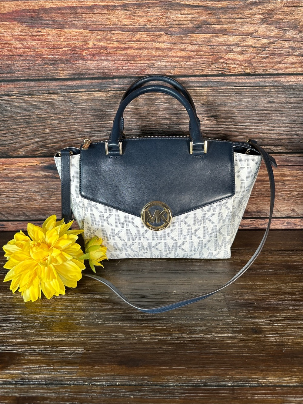 Michael Kors Hudson Large Satchel in a navy and white monogram!